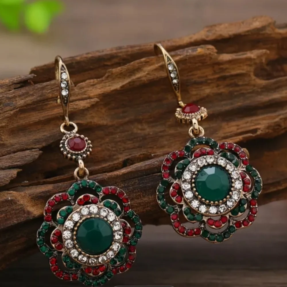 NWT Elegant Green and Red Floral Drop Rhinestone Earrings Gold Plated